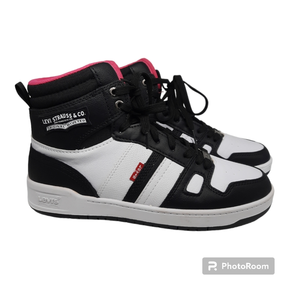 NWOT Levis BB HI UI High Top Fashion Sneakers Womens 8.5